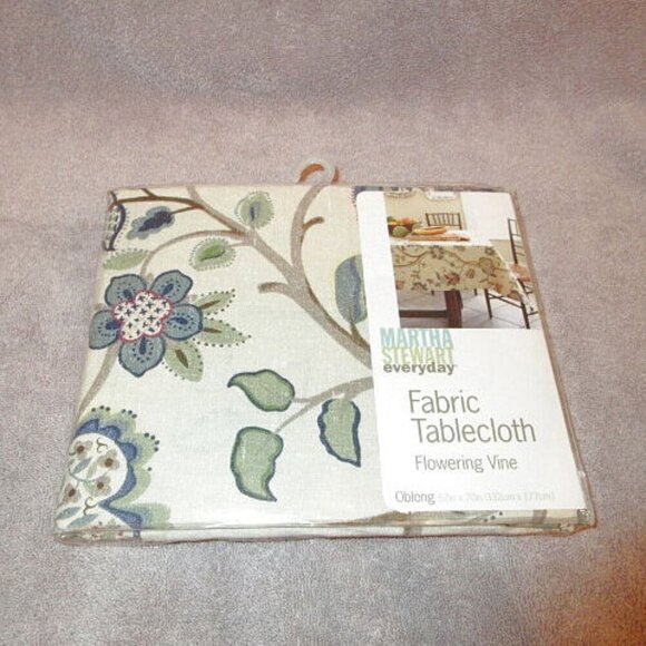 Vtg Martha Stewart Everyday Flowering Vine Oblong Fabric Tablecloth 52 x 70 NEW - Picture 1 of 12
